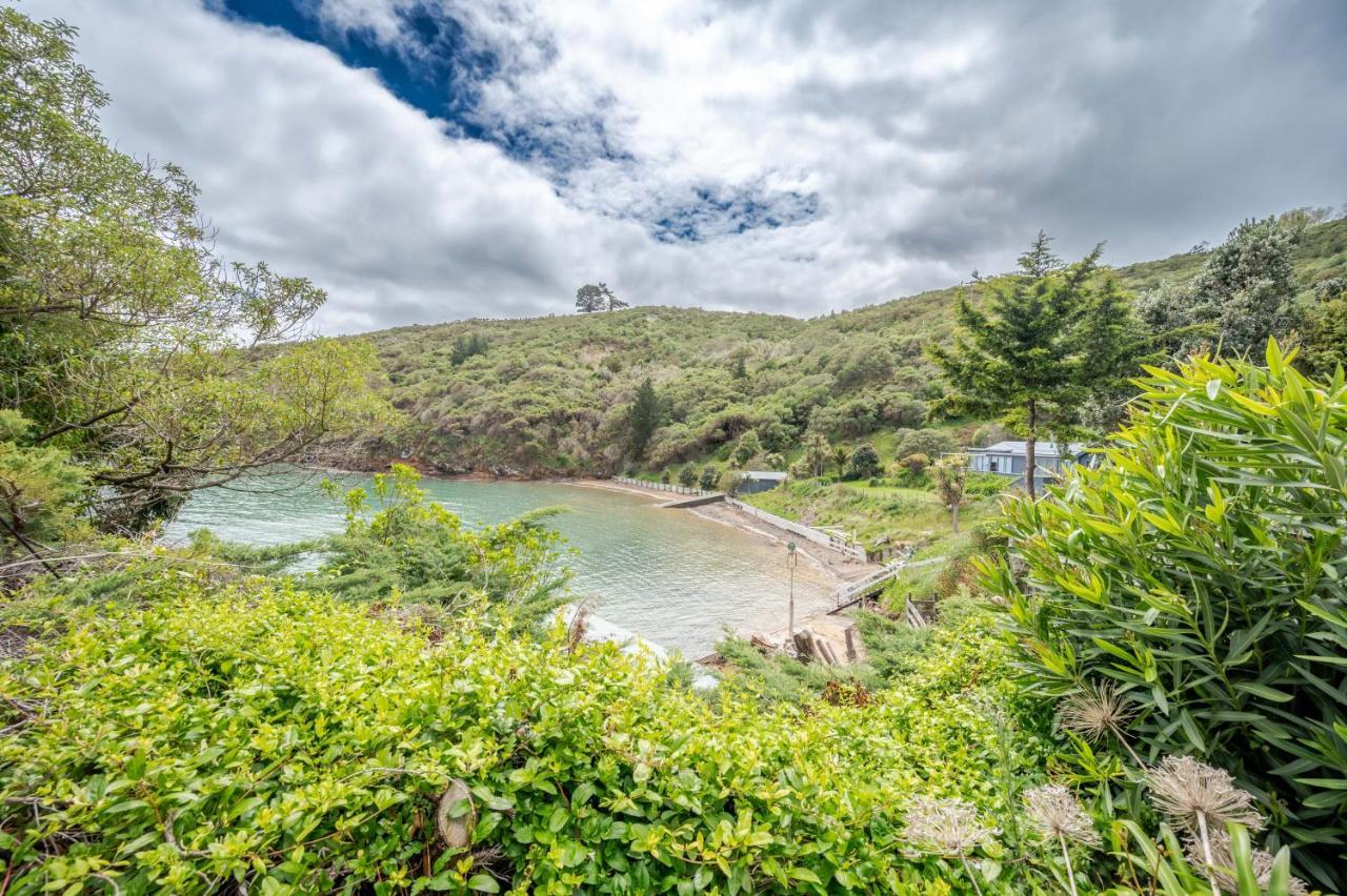 Lush And Sands - Takamatua Holiday Home Akaroa Exterior photo